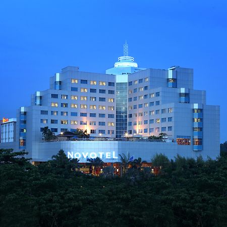 Novotel Balikpapan Екстериор снимка