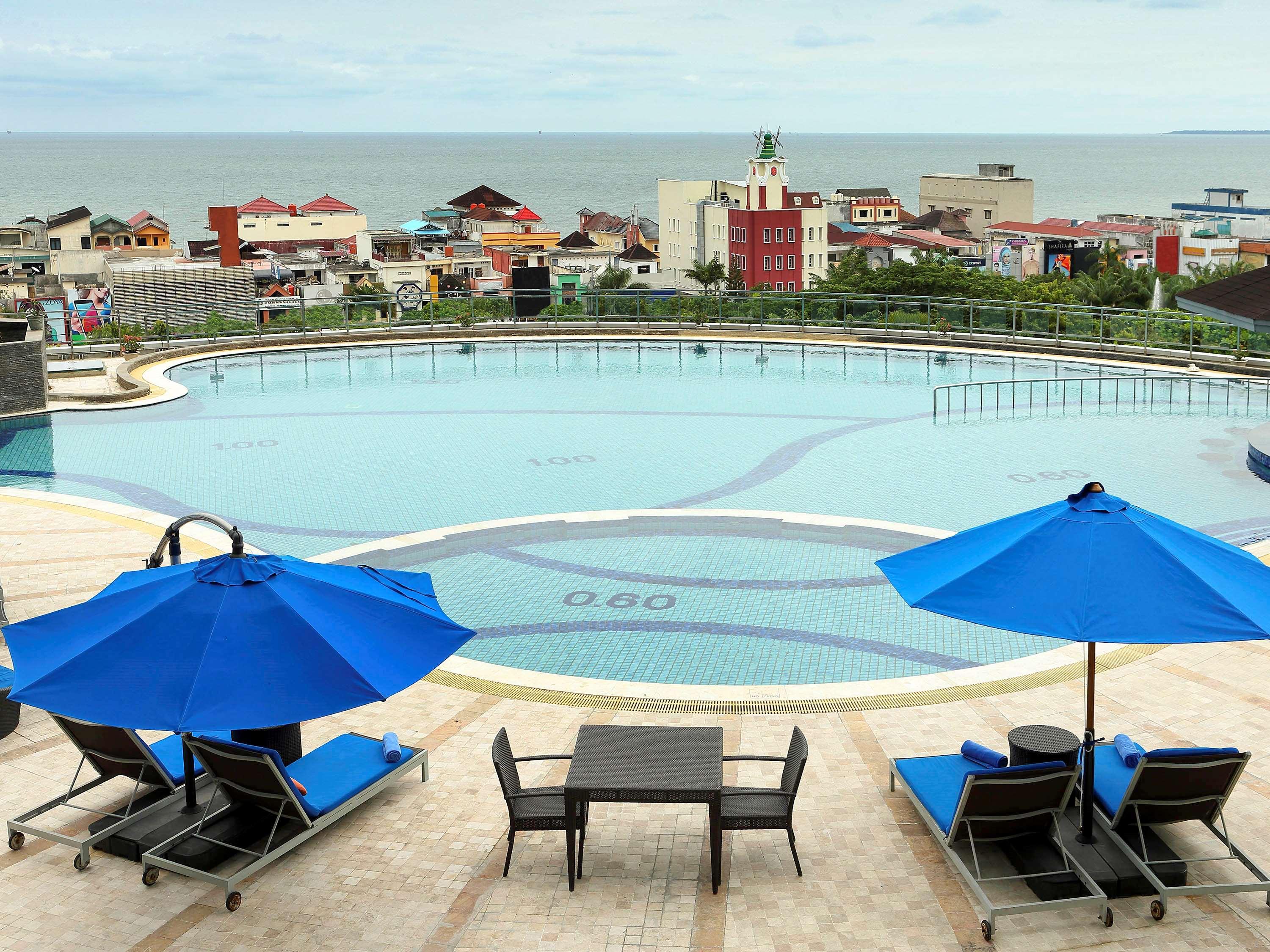 Novotel Balikpapan Екстериор снимка