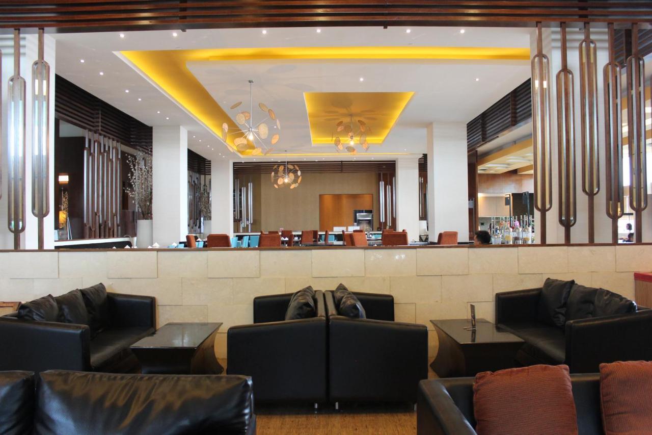 Novotel Balikpapan Екстериор снимка