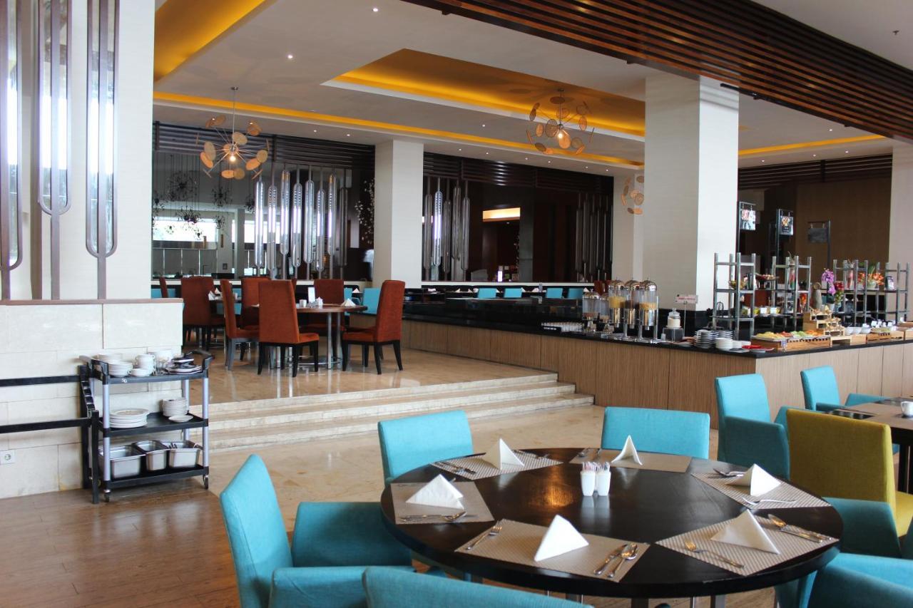 Novotel Balikpapan Екстериор снимка